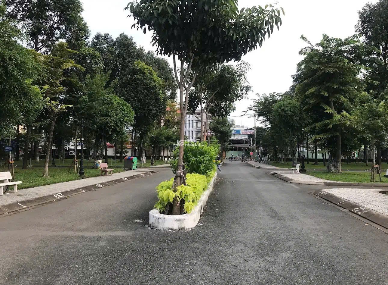 Bán CHDV mặt tiền 7m 148m2 6T 17PN T.Máy DT 70tr ngay CV Làng Hoa Lê Văn Thọ 29 tỷ hơn.