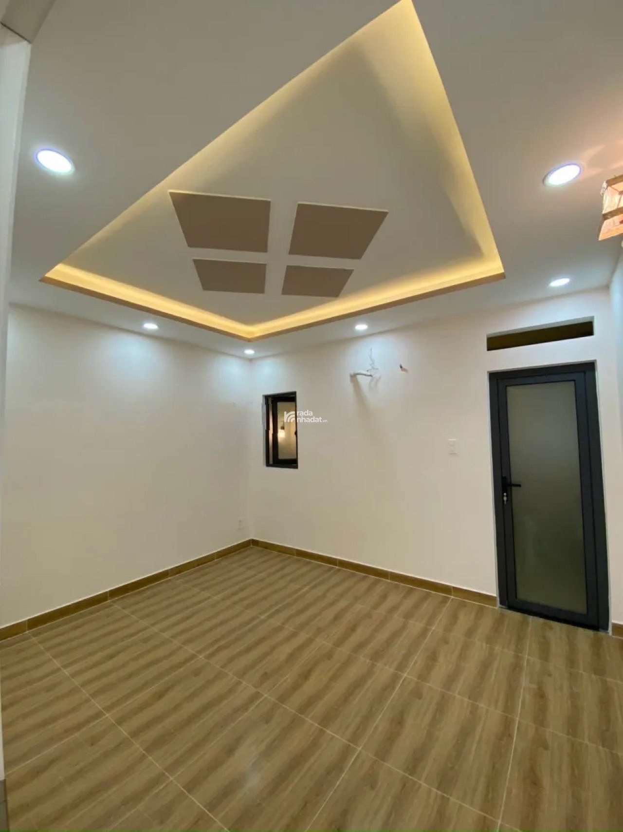 Chủ kẹt tiền bán gấp nhà Phan Đăng Lưu Phường 03 Quận Phú Nhuận DT 49.2m2 giá 4tỷ430tr