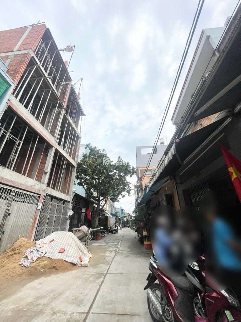 NHÀ 2 TẦNG - 2 MẶT HẺM XE TẢI 7M TRƯỚC SAU Hương L