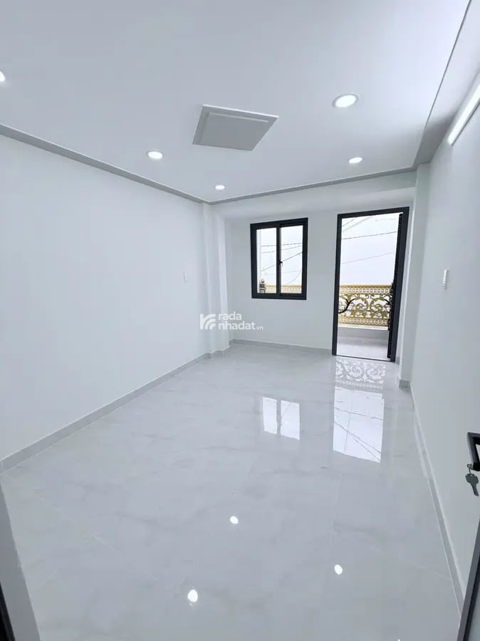 BÁN NHÀ 2 TẦNG MỚI ĐẸP Ở NGAY TRỊNH ĐÌNH THẢO ,HÒA THẠNH, TÂN PHÚ CHỈ 4.05 TỶ