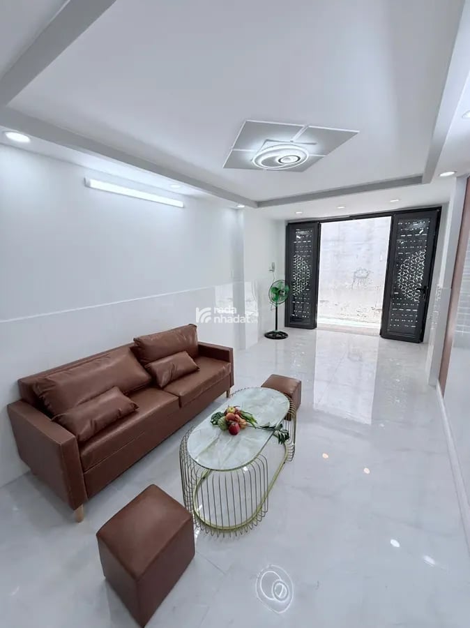 BÁN NHÀ 2 TẦNG MỚI ĐẸP Ở NGAY TRỊNH ĐÌNH THẢO ,HÒA THẠNH, TÂN PHÚ CHỈ 4.05 TỶ