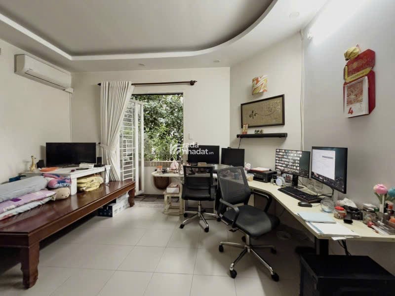 Biệt thự mini ngang 8m 120m2 mái Thái hẻm 183 Nguyễn Văn Khối tặng sân vườn ĐL 13 tỷ hơn 