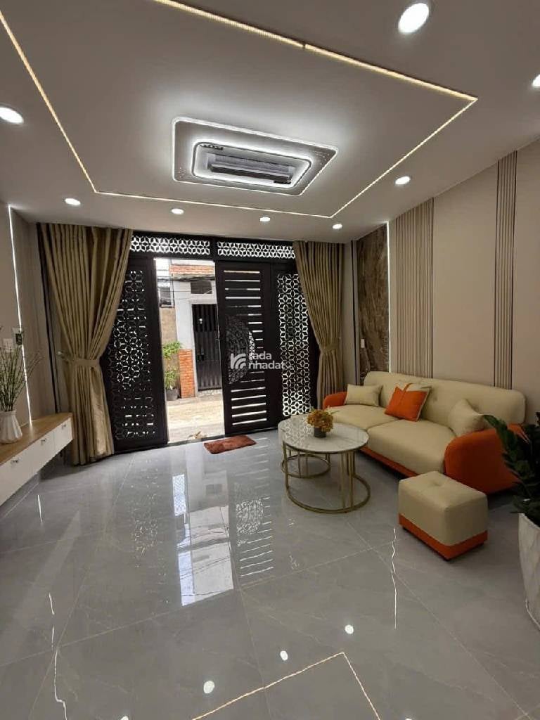 BÁN NHÀ MƠ ƯỚC VỢ CHỒNG SON, 3 TẦNG, 2PN, QUANG TRUNG P10 GV, NHỈNH 3 TỶ