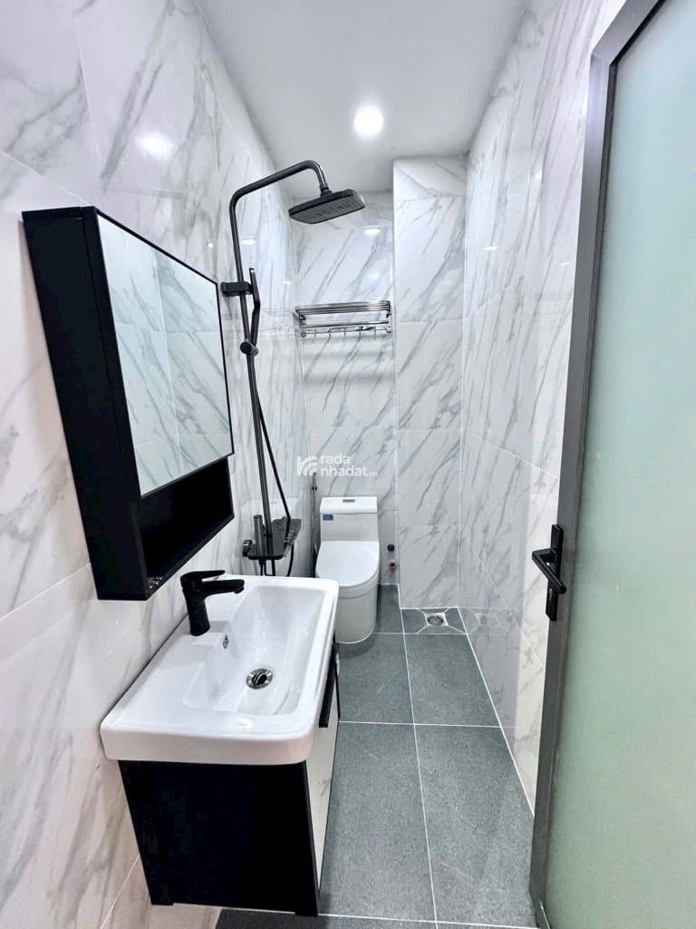 HẺM XE HƠI HUỲNH VĂN NGHỆ, TÂN BÌNH, 64M2 CÓ KC Ở NGAY. GIẢM 350TR CHỈ CÒN 7.99T TL 