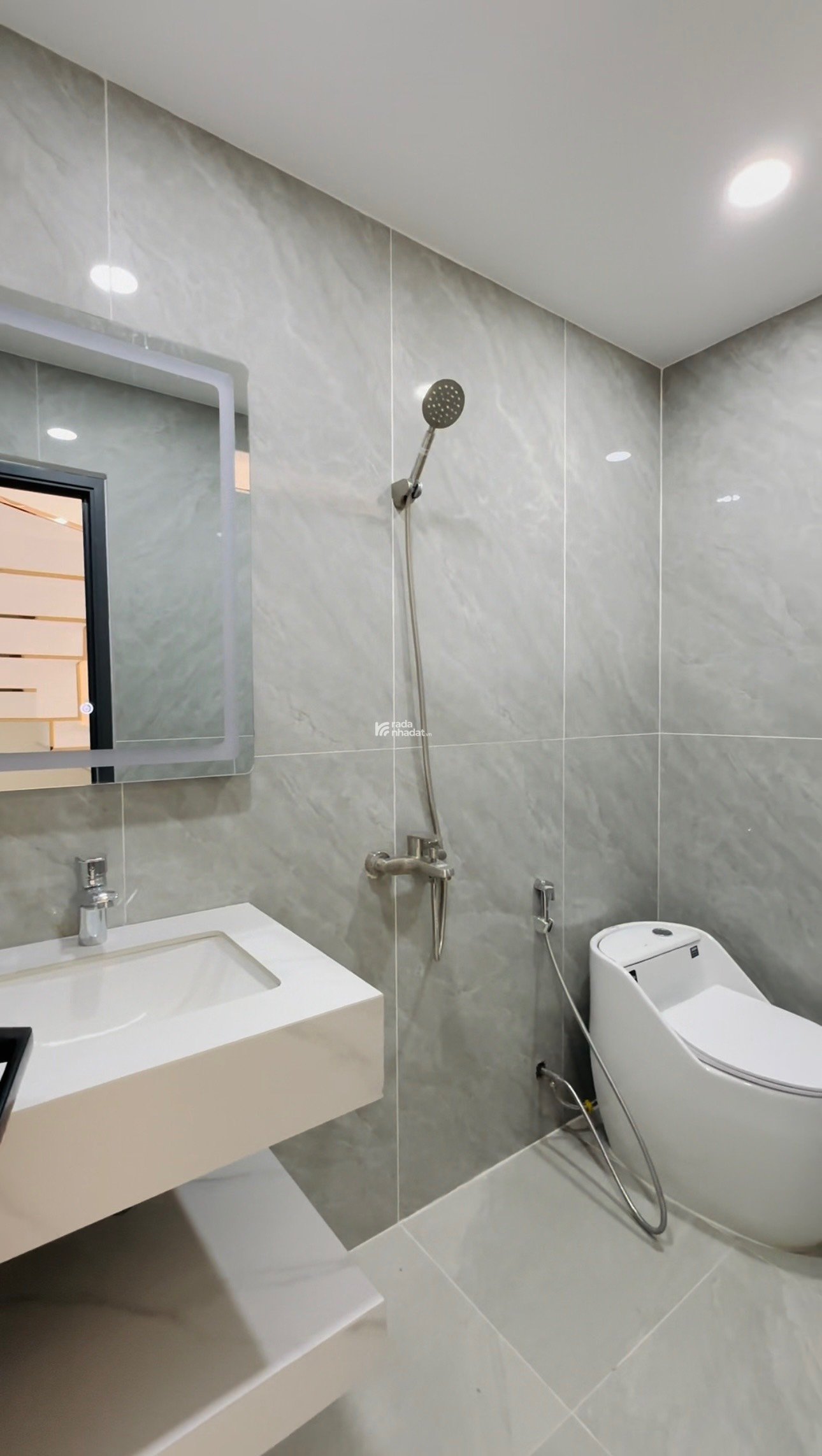 BÁN NHÀ SIÊU RẺ 60,4m2 giá 5,35 tỷ Đường Ni Sư Huỳnh Liên Phường 10 Quận Tân Bình HCM