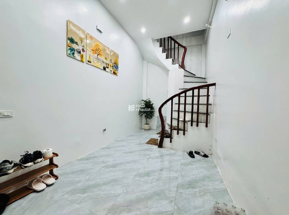 ĐỘI CẤN - 7 TẦNG - LÔ GÓC - 3 THOÁNG - NGÕ THÔNG - GẦN PHỐ - TRƯỚC NHÀ 4M - 5.85 TỶ