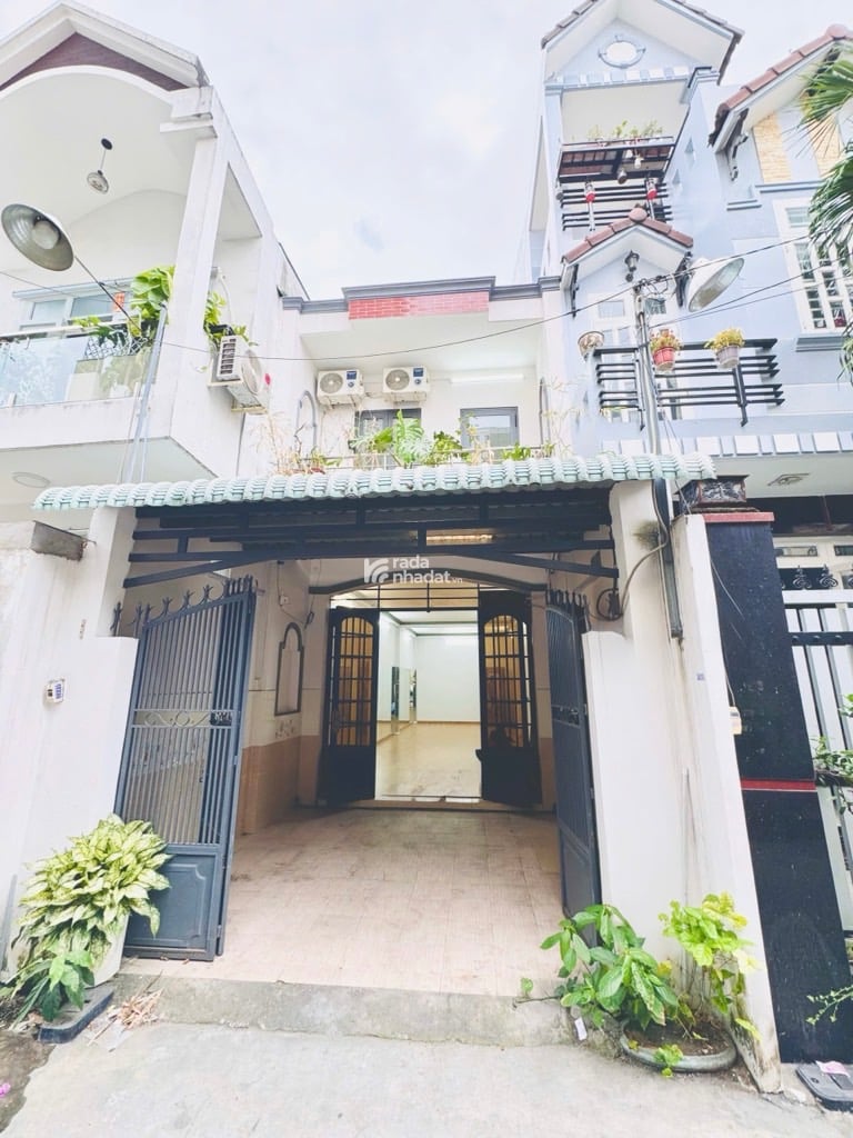 GẦN Q11, HẺM XE HƠI SÁT MT LŨY BÁN BÍCH, TÂN PHÚ, 77M2 KẾT CẤU MỚI. GIẢM 550TR CHỈ 7.9T TL TỐT