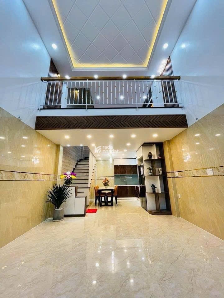 Nhà hẻm oto hẻm 1/ đường Thành Thái P14 Q10,80.2m2 , 4PN , 3 tỷ 440 , sổ hồng riêng