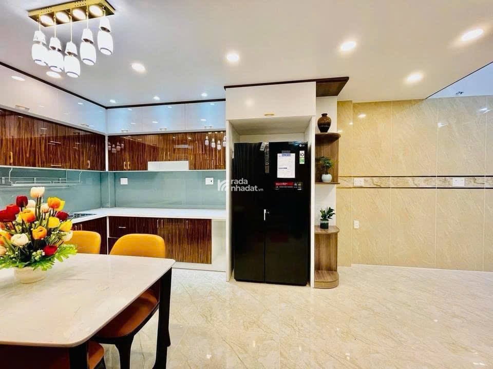 Nhà hẻm oto hẻm 1/ đường Thành Thái P14 Q10,80.2m2 , 4PN , 3 tỷ 440 , sổ hồng riêng