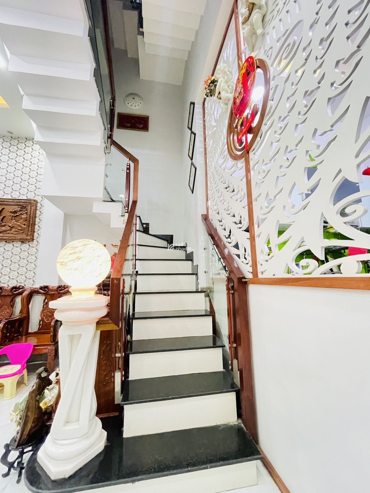 NHÀ 4 TẦNG ĐẸP HẺM XE HƠI - SÁT BỜ KÈ VÀM THUẬT - CHỈ VIỆC Ở NGAY