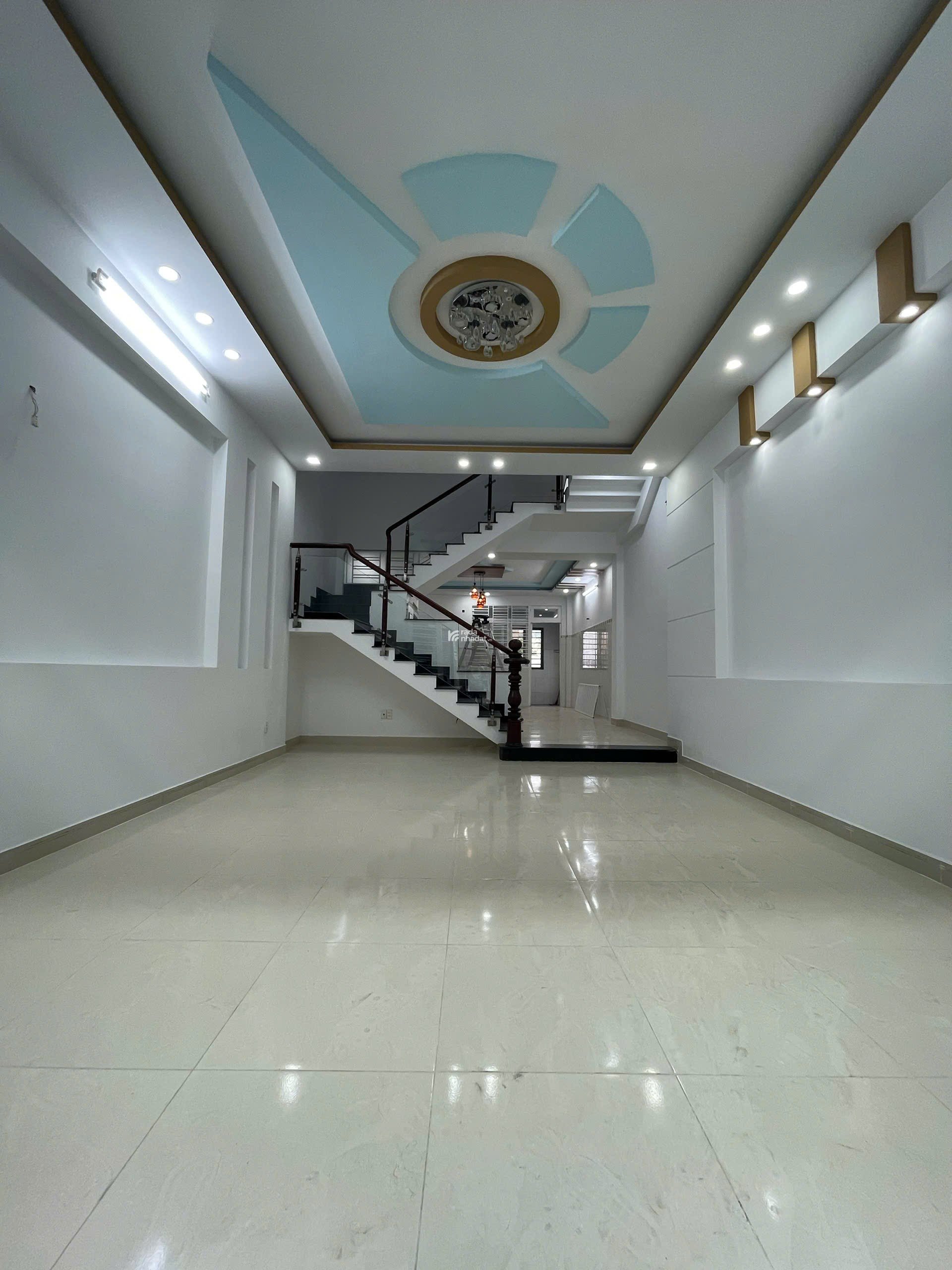 Nhà mới  ở ngay  diện tích 100 m2