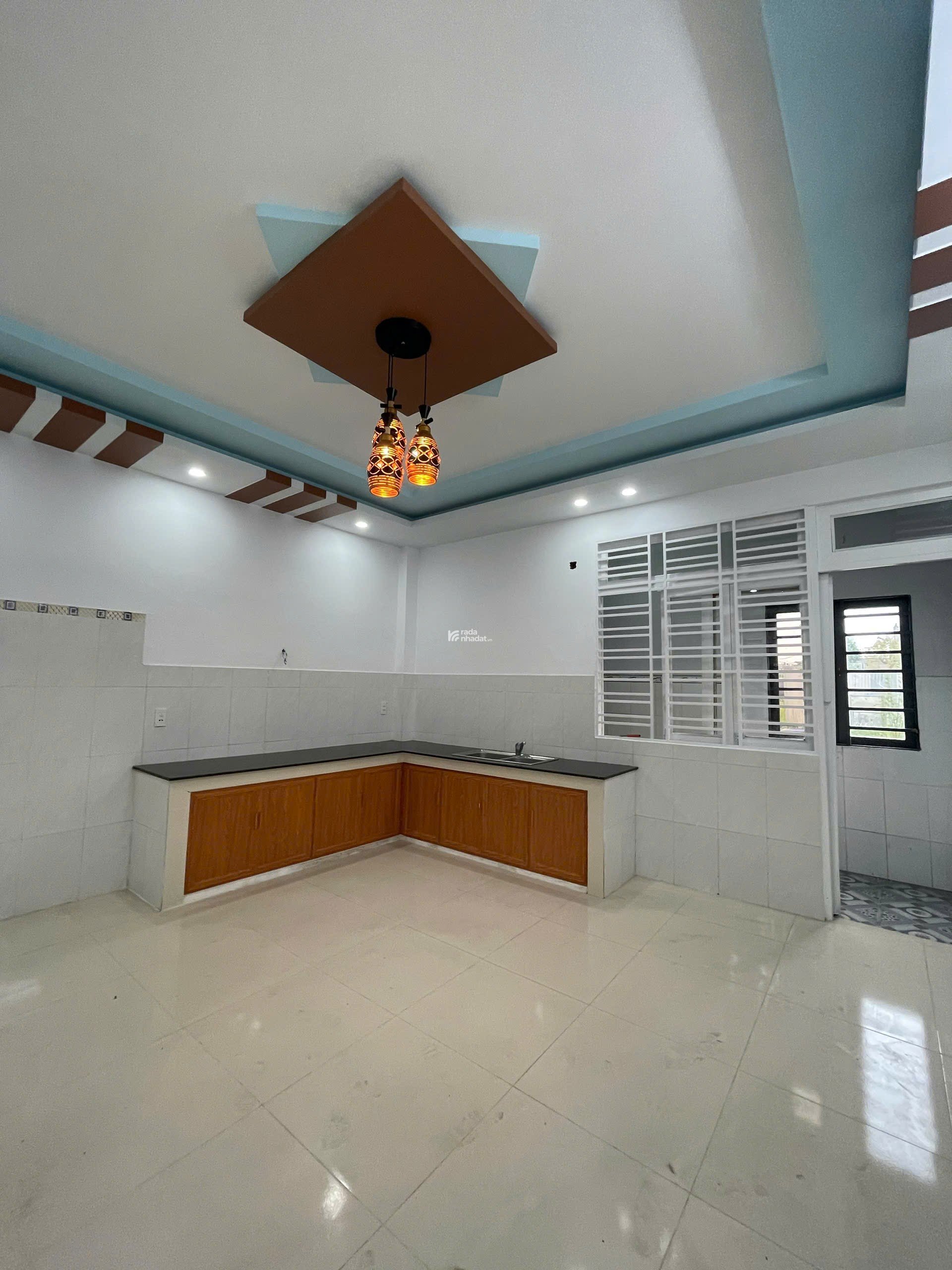 Nhà mới  ở ngay  diện tích 100 m2