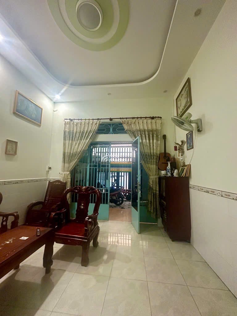 Nhà 1 Trệt 1 Lửng  85m2 , Giá Chỉ 5 Tỷ Về Ở Ngay- Thới An 15 Q 12