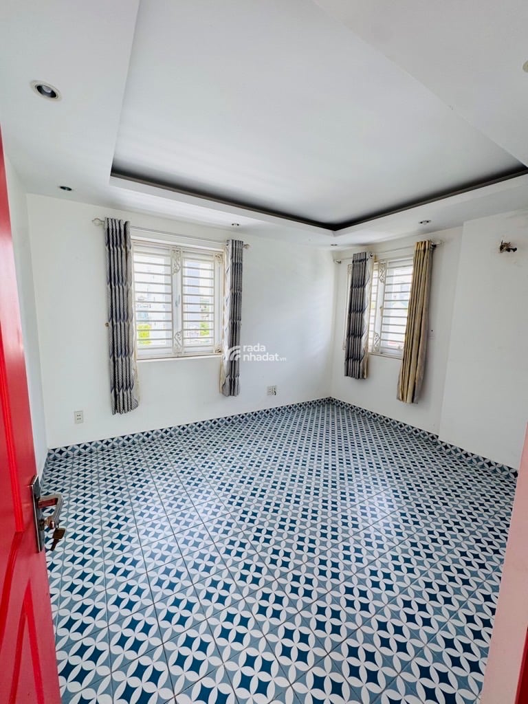 LÔ GÓC VIEW CÔNG VIÊN - NHÀ 4 TẦNG TÂN QUÝ GẦN AEON MALL 