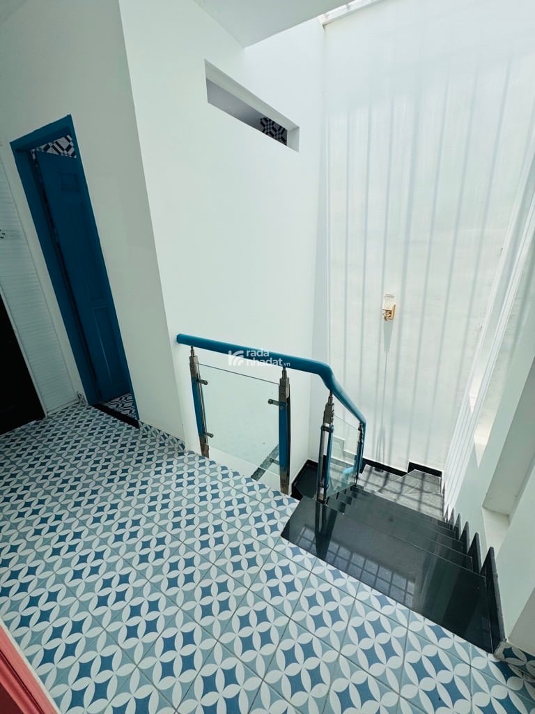 LÔ GÓC VIEW CÔNG VIÊN - NHÀ 4 TẦNG TÂN QUÝ GẦN AEON MALL 