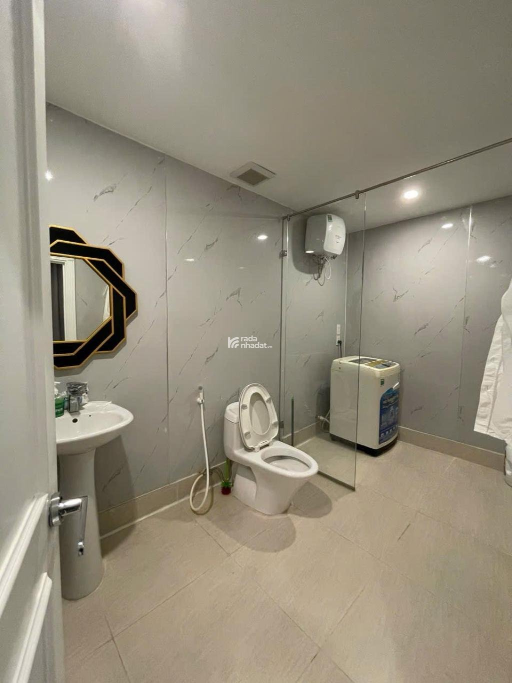 XE HƠI VÀO NHÀ - KHU KIỀU ĐÀM - TRẦN XUÂN SOẠN-Q.7  DT: 5*15.7M- 11 TỶ 8