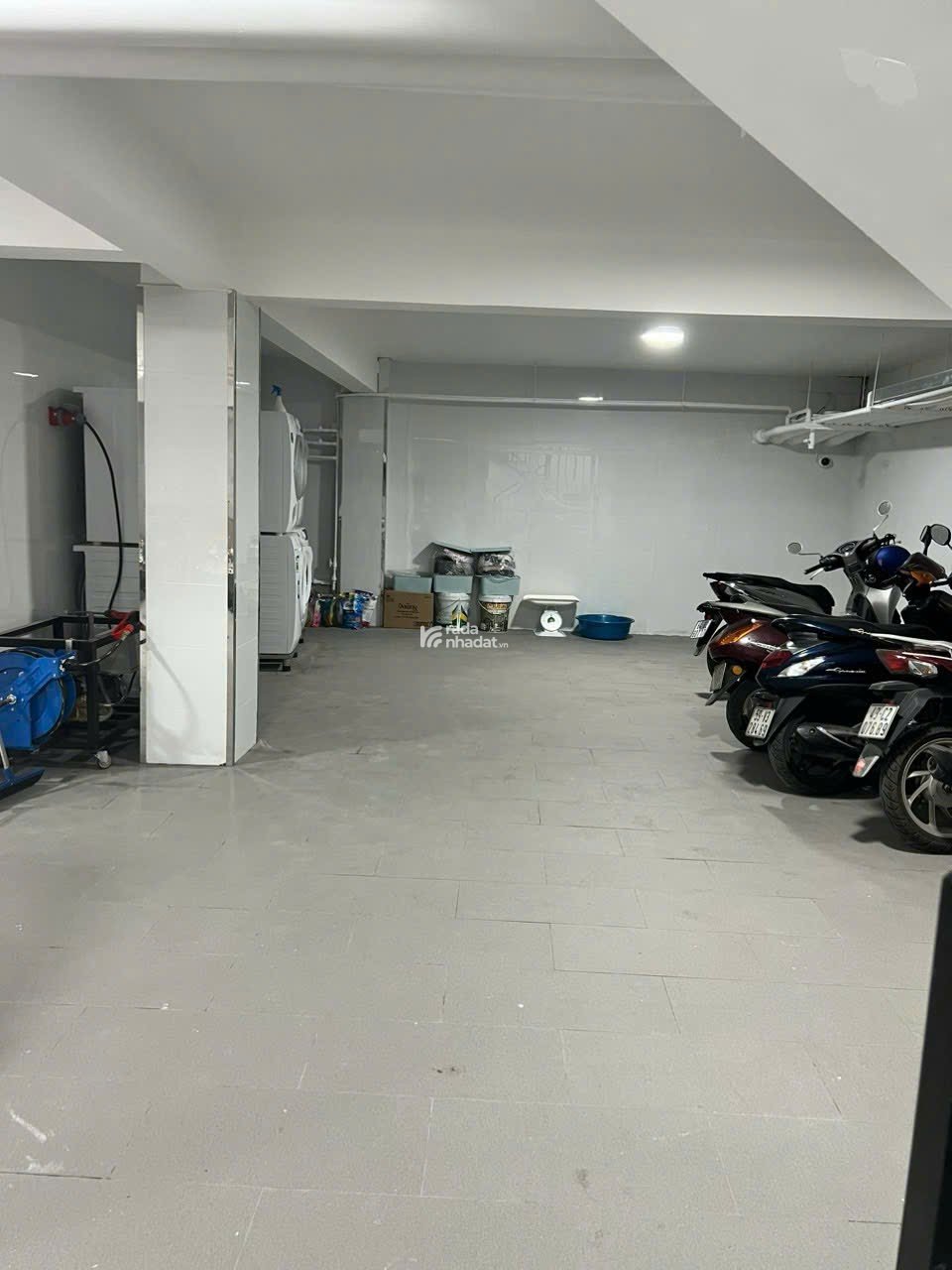 ĐH Văn Lang - Dòng tiền 200tr/tháng - CHDV 7 tầng  Hầm 141m2 (1014)