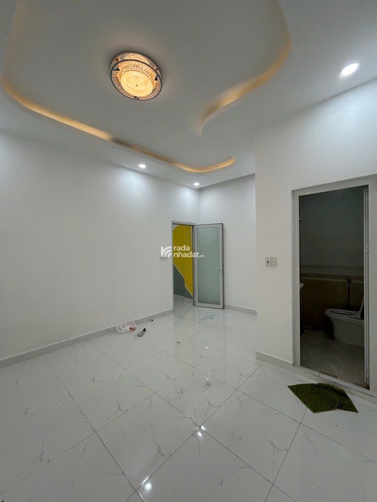 Bán nhà Quận 7 nở hậu ngang 4.7m nở hậu 4.8m dài 10m nhà 2 tầng 3 phòng chỉ 5 tỷ nhỉnh