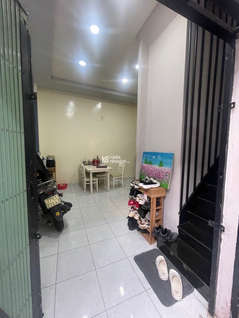 NGAY CHỢ BÀ CHIỂU, GIÁ SIÊU RẺ. VŨ TÙNG, BÌNH THẠNH, 25M2 Ở NGAY. GIẢM 350TR CHỈ 2.6T 