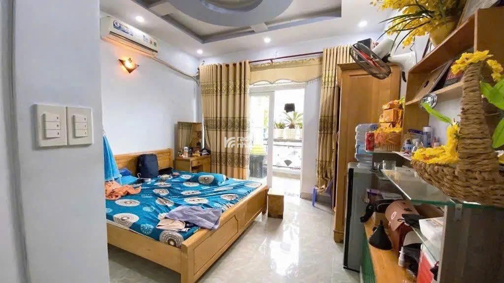 Bán gấp nhà 4 lầu Phan Huy Ích, P14 Gò Vấp 8,5 tỷ Thương Lượng