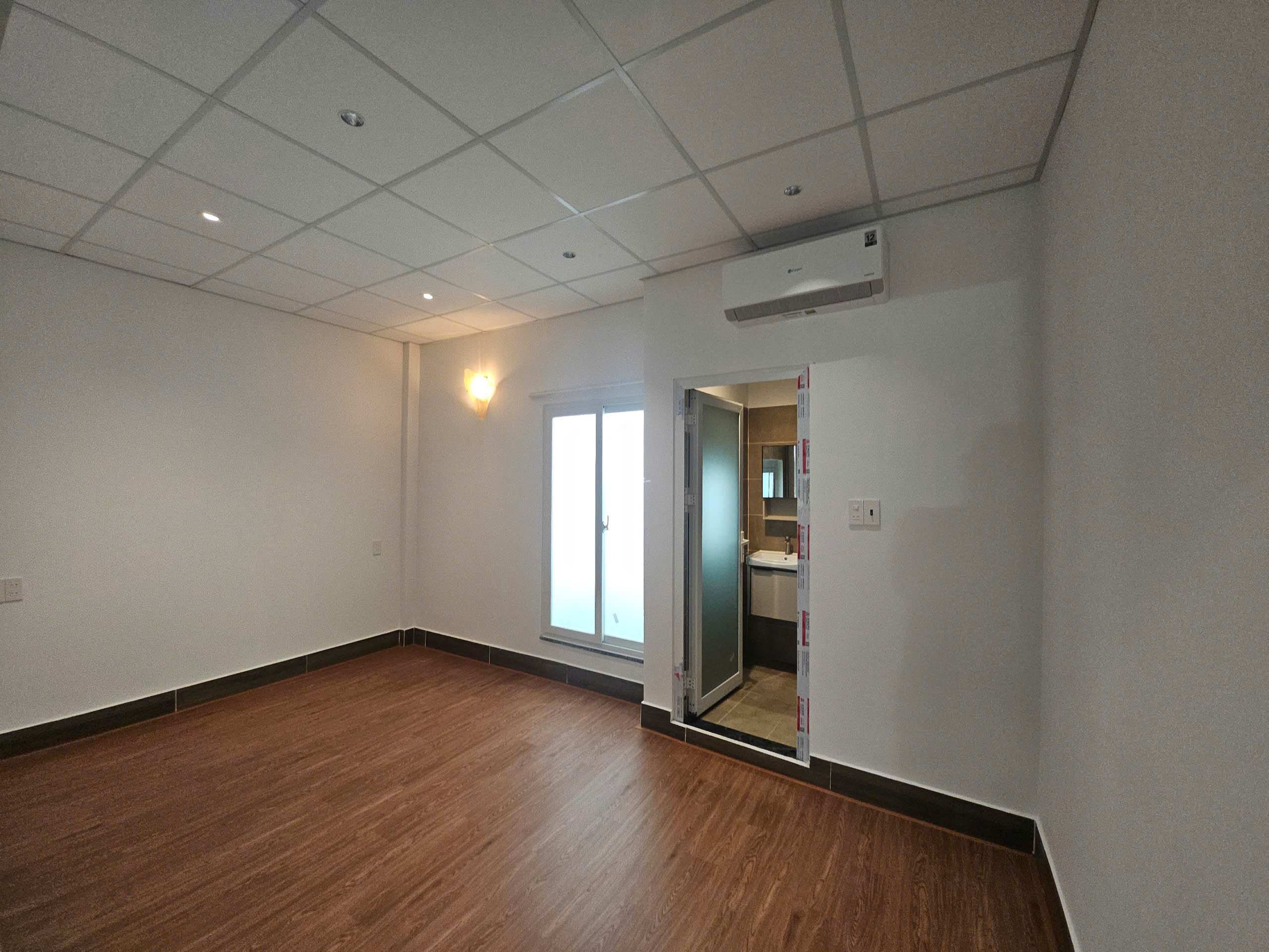 BÁN NHÀ HẺM XE HƠI NGUYỄN THIỆN THUẬT 55 MÉT VUÔNG GIÁ 16 TỶ - SẴN HĐT 38.5 tr/ Tháng