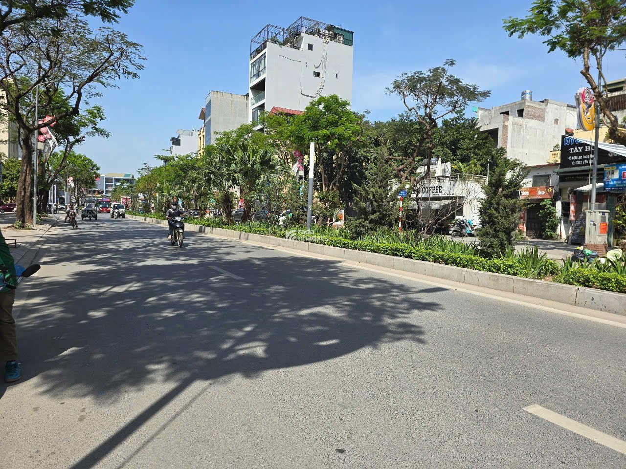  BÁN ĐẤT VÀNG MẶT PHỐ LẠC LONG QUÂN, VIEW HỒ TÂY, GẦN LOTTE MALL