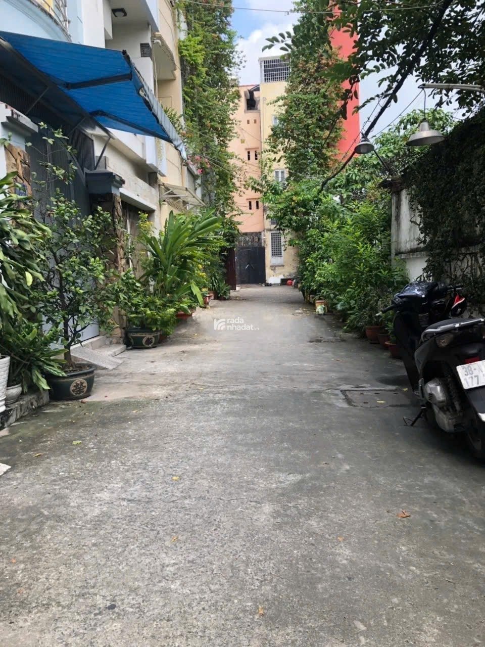 NHÀ MỚI CỨNG-Tặng nội thất hơn 3 Tỷ-Hẻm Xe Tăng Nguyễn Văn Đậu-5 Tầng, 4x14m-10.x Tỷ TL Chính chủ!