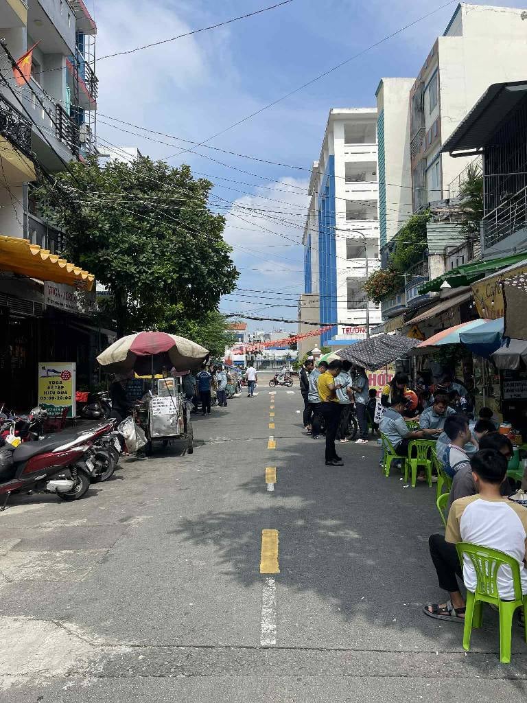 NGAY CHỢ VẢI, MTKD LÊ QUỐC TRINH, TÂN PHÚ, 85M2 HIẾM CÓ. GIẢM 550TR CHỈ CÒN 5.5T TL TỐT