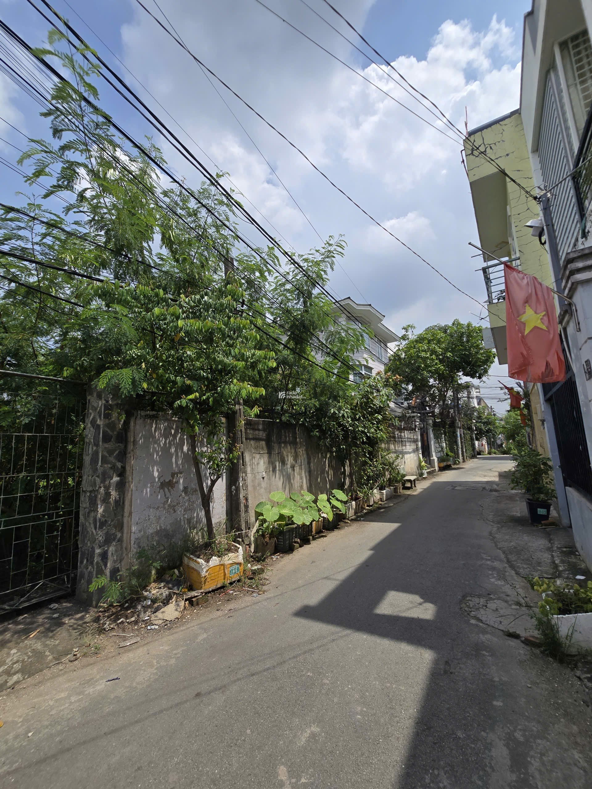 Gấp bán - Nhỉnh 2 tỷ TL - Đường ôtô - SHR 80m2 vuông vức - 100m Nguyễn Xiển - 1 phút Vinhomes