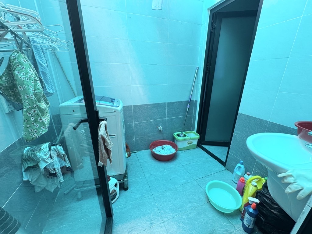 GẦN GA METRO, SÂN BAY - GẦN 70M2 (4x17) - 3 TẦNG, 3 PN69m2 ( 4m x 17m ).