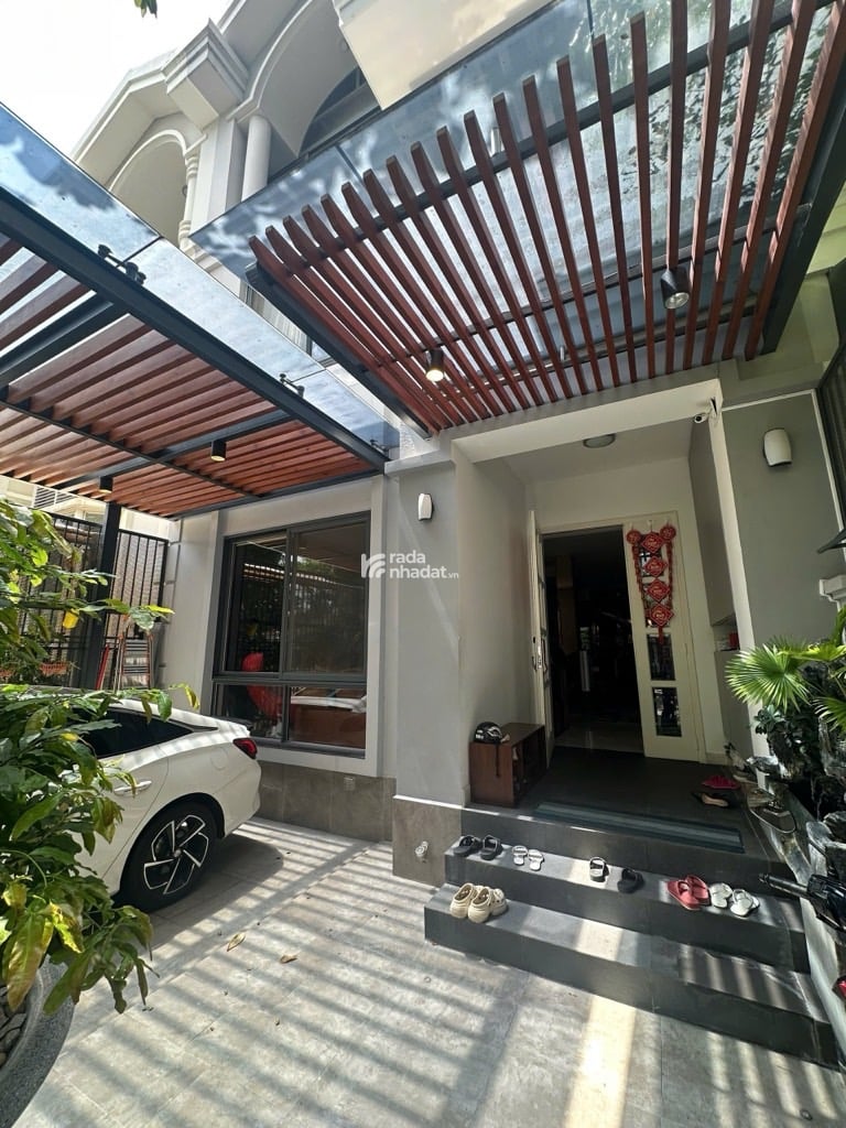 Biệt thự 4 tầng áp mái - biệt thự Nam Viên Phú Mỹ Hưng 