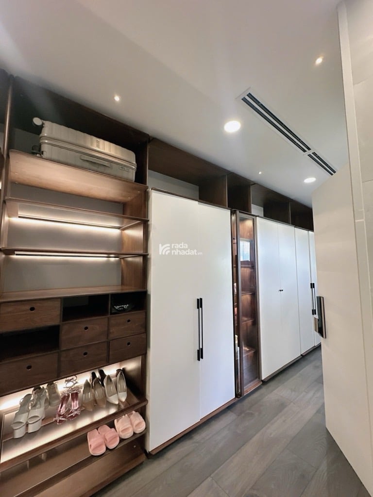 Biệt thự 4 tầng áp mái - biệt thự Nam Viên Phú Mỹ Hưng 