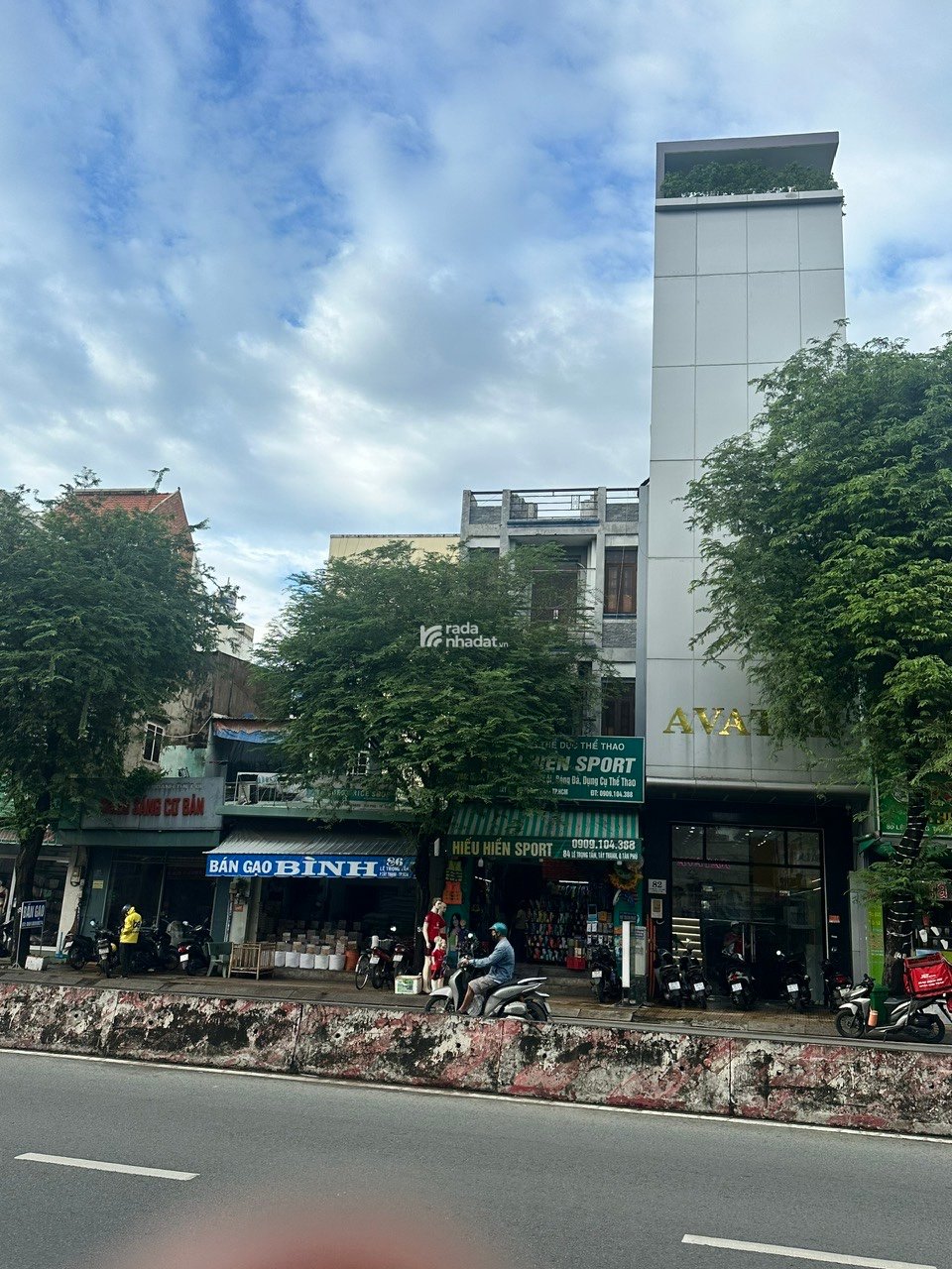 Bán nhà 7 tầng (DTS: 425m2) mặt tiền Lê Trọng Tấn, Q. Tân Phú