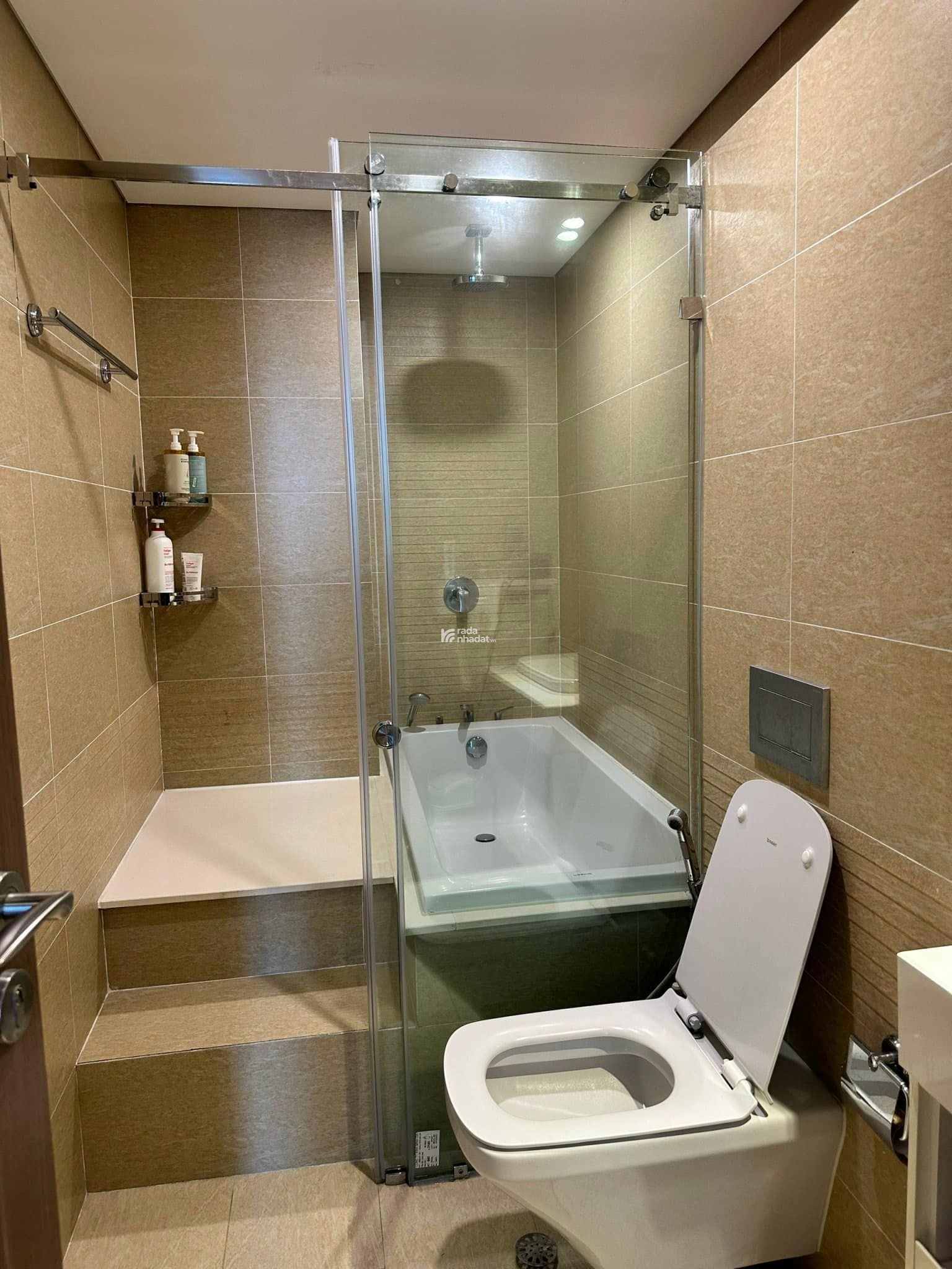 Bán siêu phẩm 4PN 148.8m2 Vinhomes Metropolis 25 Liễu Giai view thoáng trực diện Hồ Tây