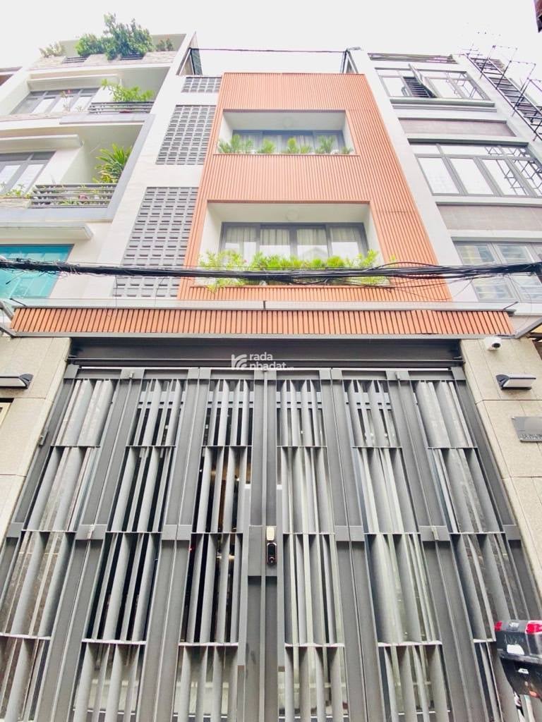  ĐƯỜNG C1 - P13 TÂN BÌNH - NHÀ CÓ THANG MÁY - XE HƠI NGỦ TRONG NHÀ