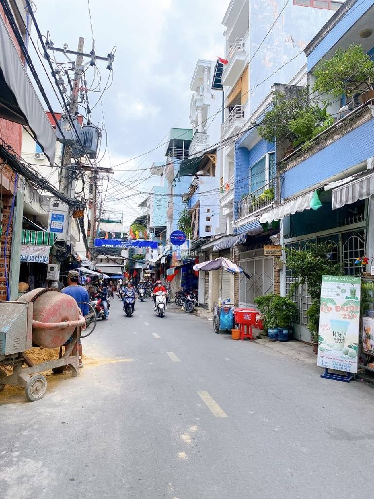 SÁT Q10, MTKD ĐẤT THÁNH, TÂN BÌNH, 35M2 TIỆN CẢI TẠO MỚI. GIẢM 350TR CHỈ 8.5T TL 