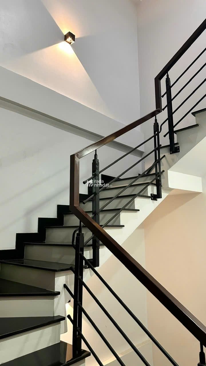 1 CĂN RA MẶT TIỀN - ĐƯỜNG 3/2- Q.11- 5 TẦNG -  65M2-  12 TỶ 5