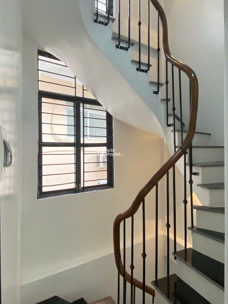 [TRẦN KHÁT CHÂN] dân trí tuyệt vời, bệnh viện Thanh Nhàn, tiện lợi gthông 4 tầng 29m2