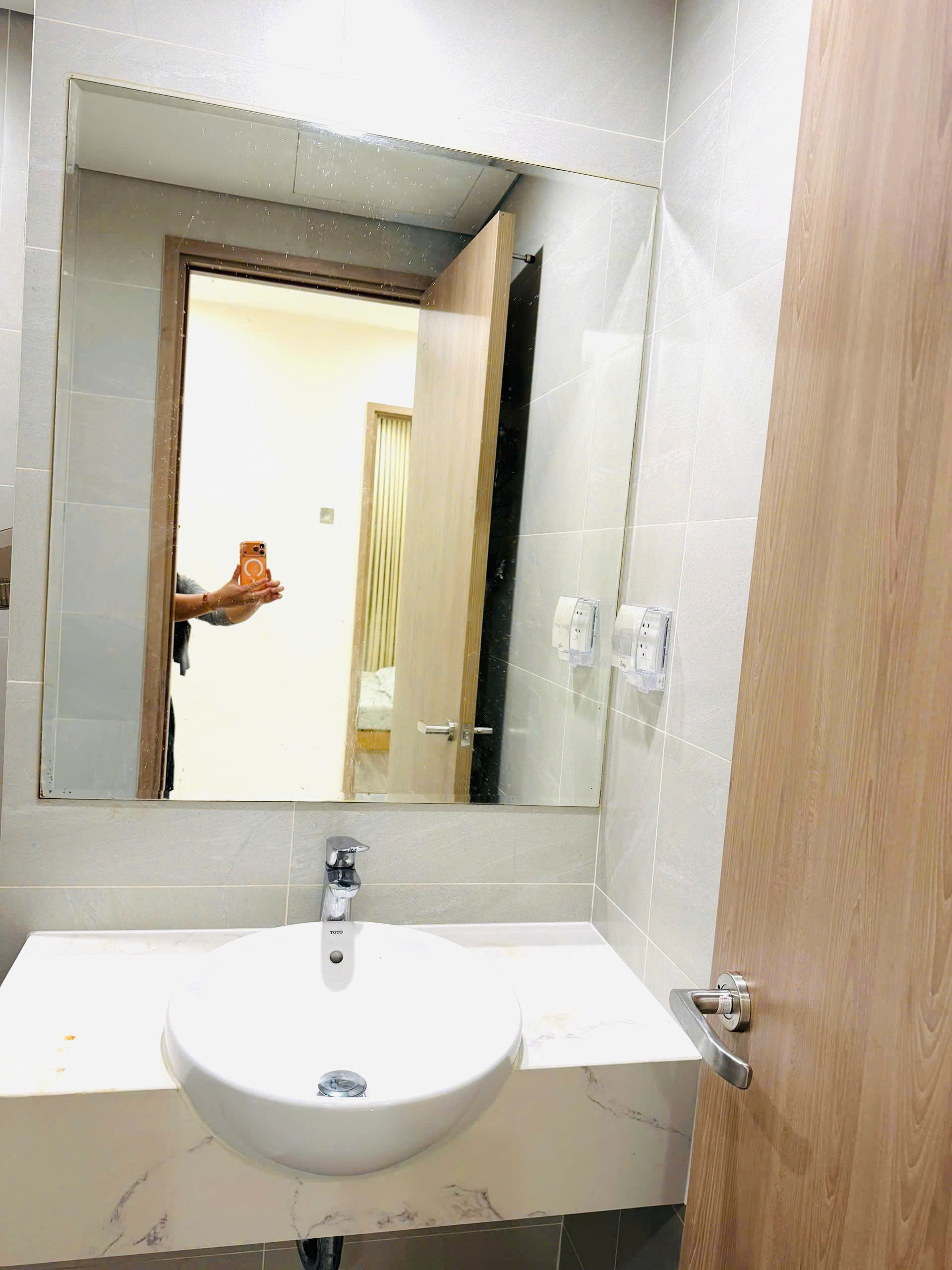 CẦN RA GẤP CĂN HỘ 1PN 47m GIÁ RẺ CHỈ 2ty850 VINHOMES GRAND PARK 512 NGUYỄN XIỂN P LONG BÌNH