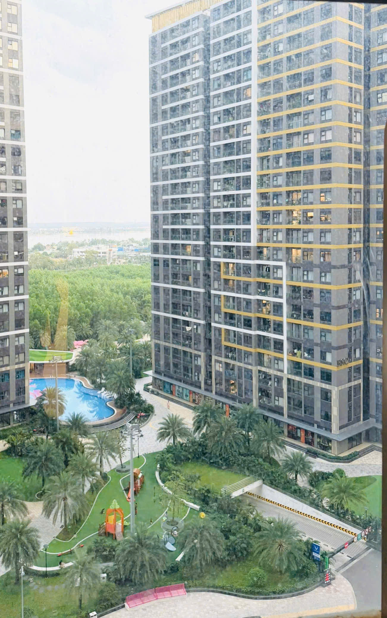 CẦN RA GẤP CĂN HỘ 1PN 47m GIÁ RẺ CHỈ 2ty850 VINHOMES GRAND PARK 512 NGUYỄN XIỂN P LONG BÌNH