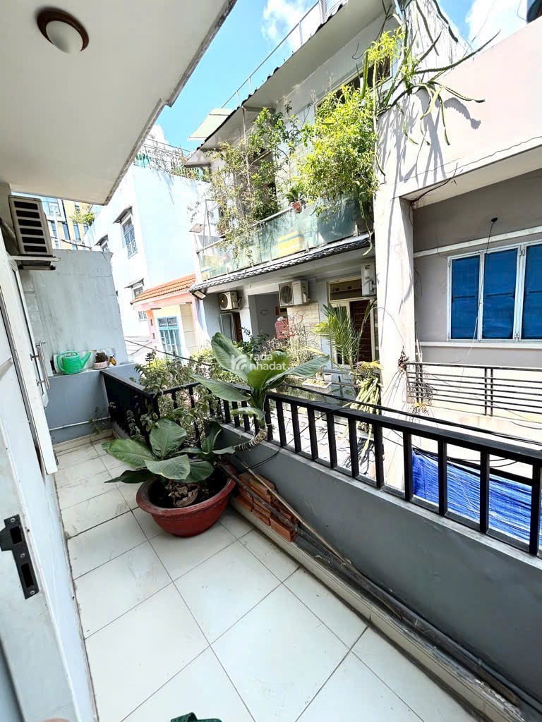 bán nhà Huỳnh Tấn Phát (cách MT 30m); 60m2; 4 tầng; 3PN; sổ hồng hoàn công