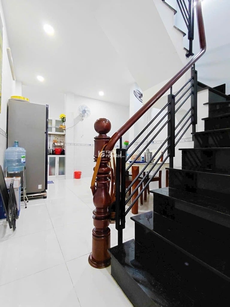 HẺM XE HƠI 373 LÝ THƯỜNG KIỆT, TÂN BÌNH, 36M2 CÓ KC Ở NGAY. GIẢM 350TR CHỈ 5.36T TL 