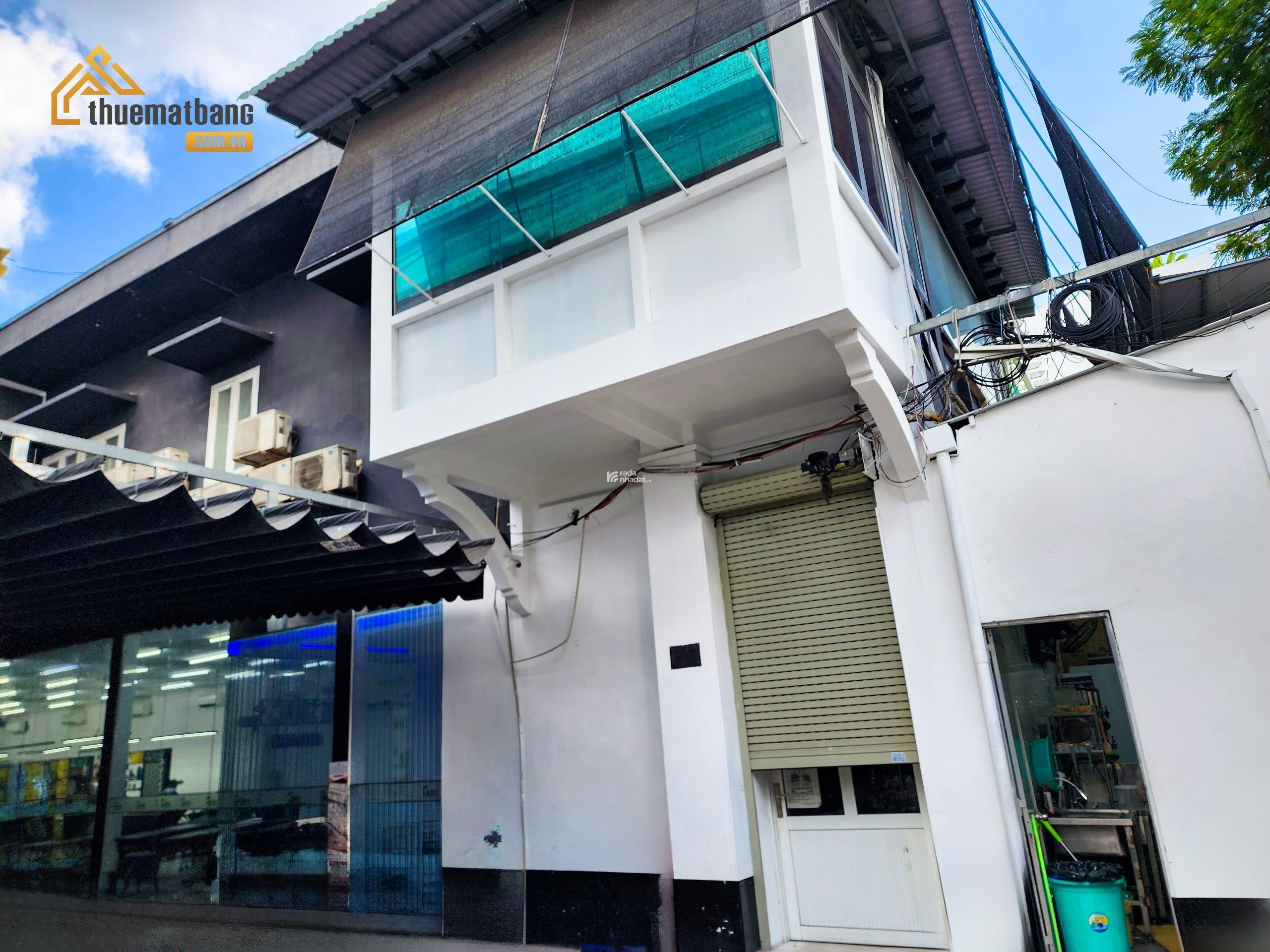 Cho thuê văn phòng 300m2 vị trí vàng tại quận 4