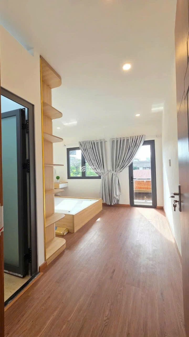 Nhà đẹp full nội thất ở ngay HXH 6M Hòa Bình, P. Hiệp Tân, Q. Tân Phú. Chỉ 3.65 tỷ