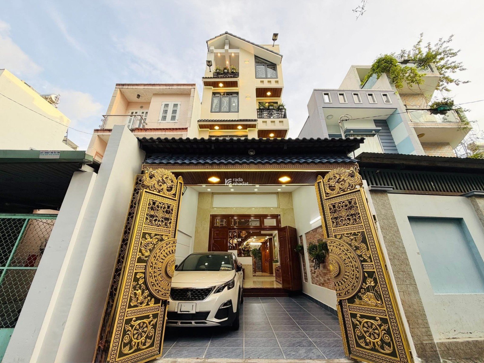 Nhà phố Nguyễn Tư Giản ngang 5m ô tô ngủ trong nhà 105m2 tặng nội thất gần chợ 13 tỷ tí. 