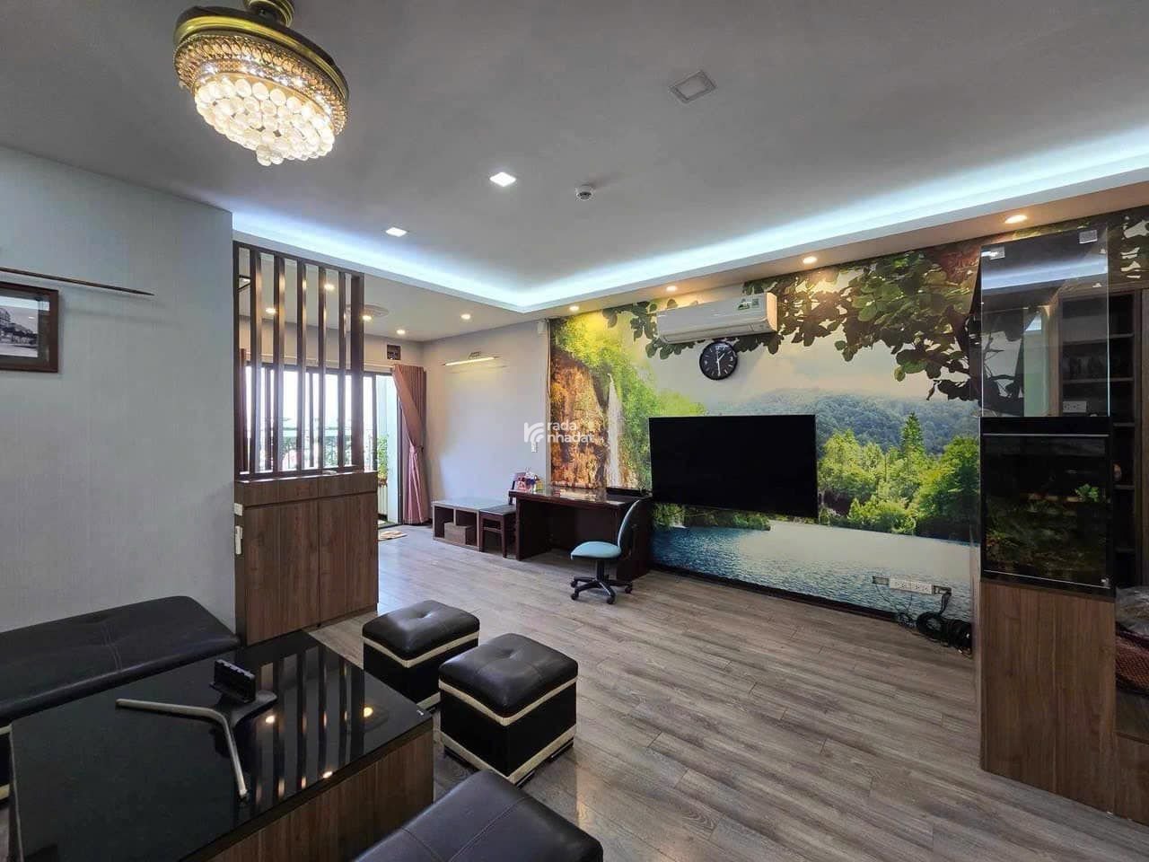 Cho thuê quỹ căn hộ 3PN cơ bản - full, vào luôn tại tổ hợp khu Ngoại Giao Đoàn