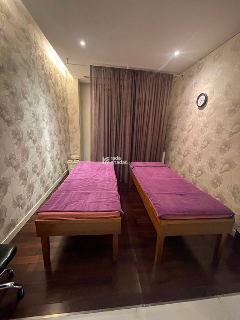 BIỆT PHỦ SIÊU ĐẸP - VỊ TRÍ ĐẮT ĐỊA NHẤT CỦA PHƯỜNG 4 - SANG - VIEW CÔNG VIÊN - NGANG 36M - 750M2