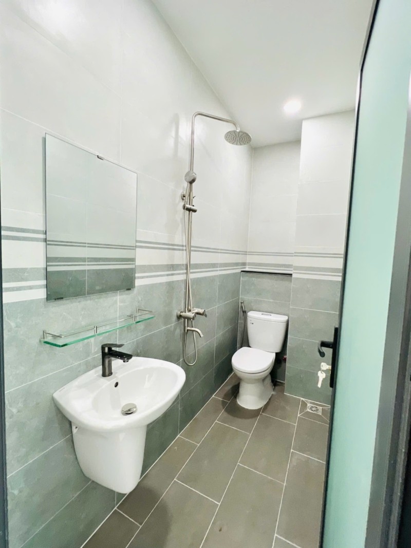 Bán Nhà Long Phước Thủ Đức - HXH - 3 Tầng - 3PN. Giá Nhỉnh 4 Tỷ
