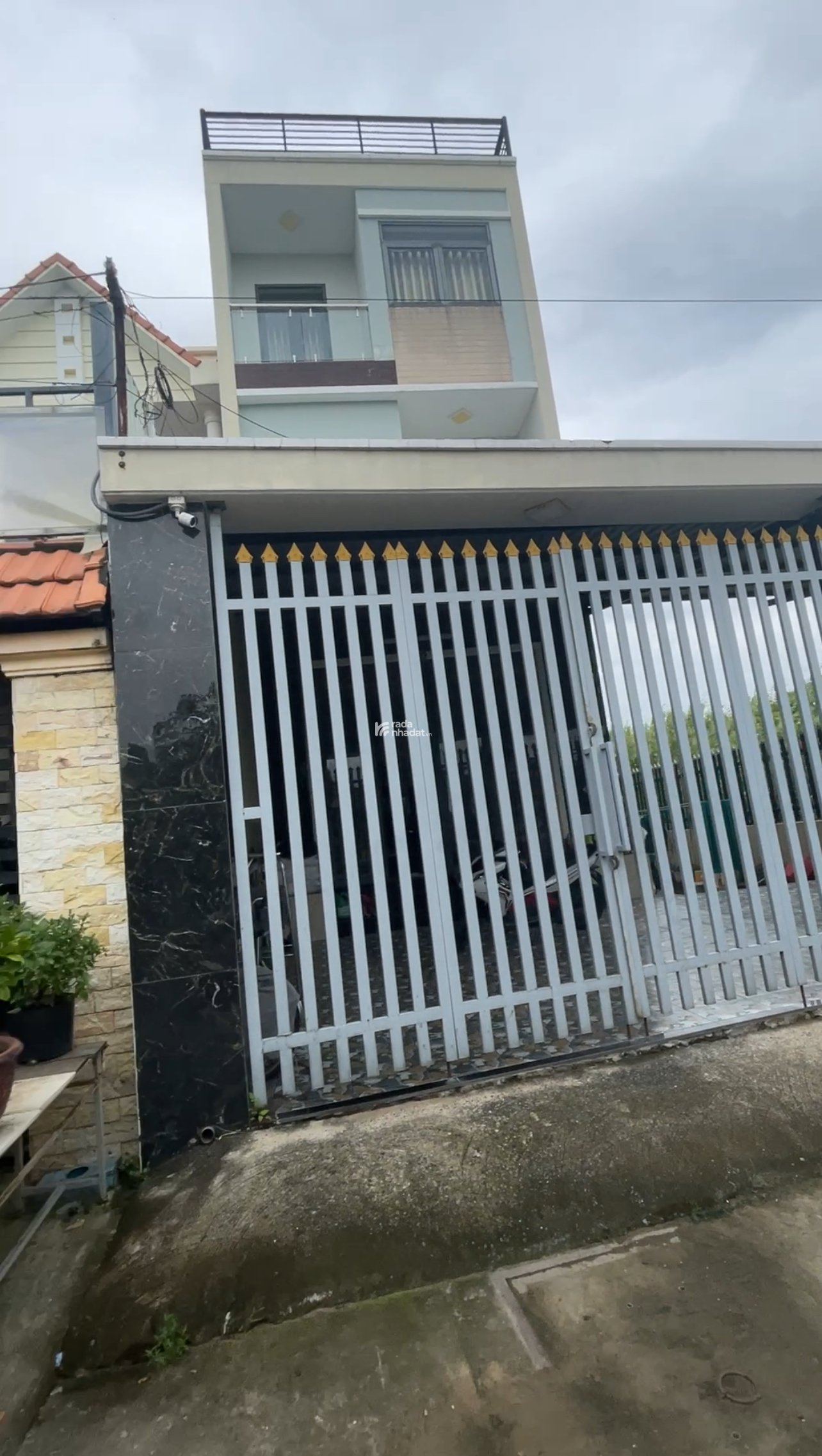 Bán nhà ngay khu phố Đông, Phường Vĩnh Phú, Thuận an Giá 5,7 tỷệ em xem nhà