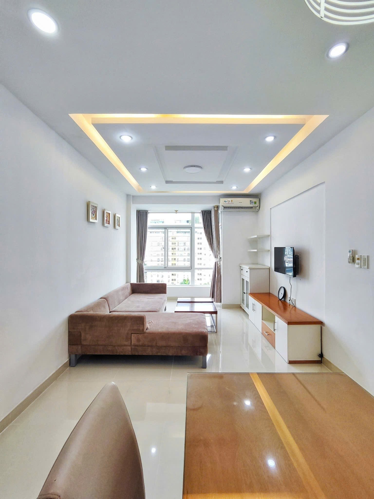 Cho thuê căn hộ Sky garden 3, PMH, Q7, Dt 68m2, TK 2PN full nội thất mới đẹp, giá chỉ 15 triệu 